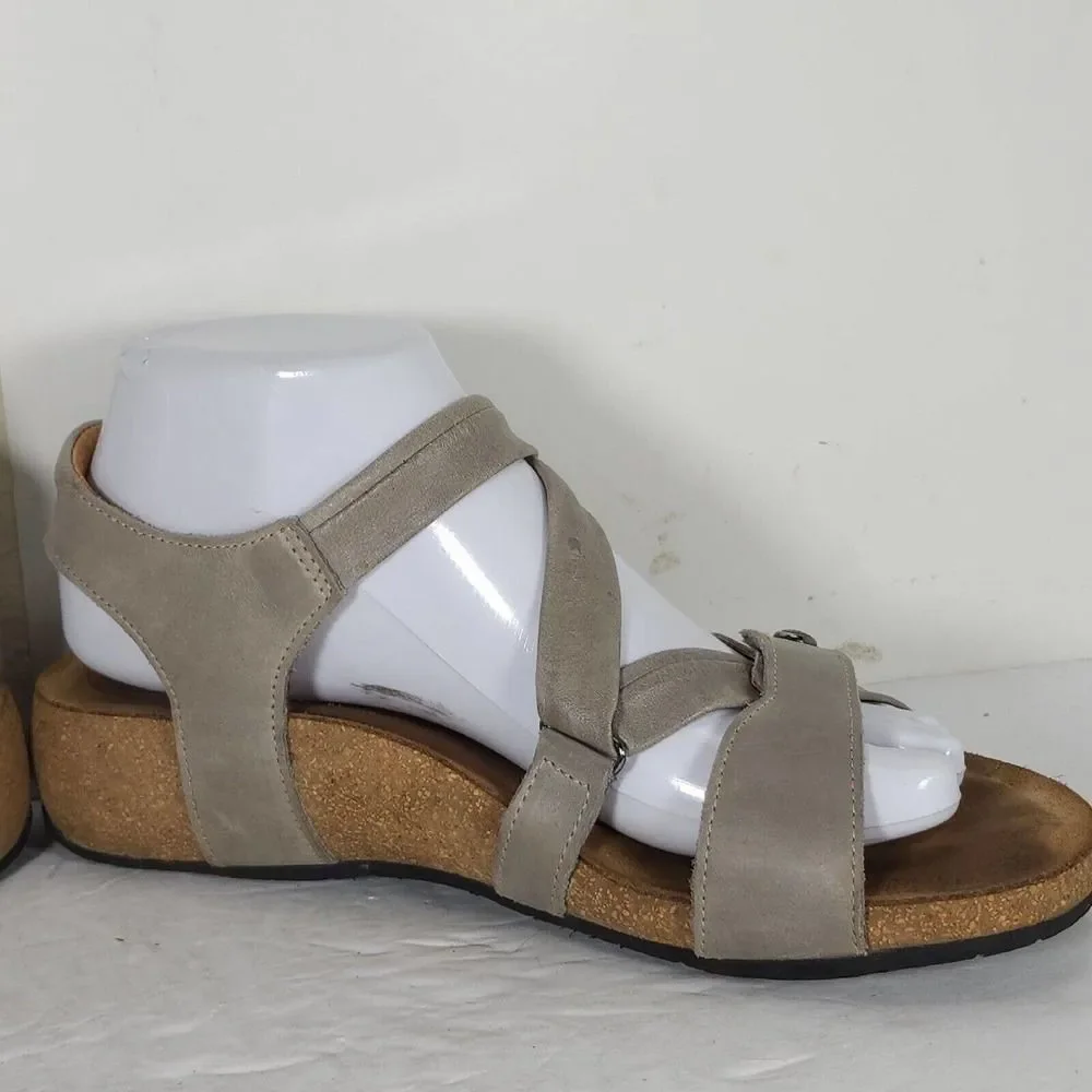 Taos Women’s Trulie US8-8,5 Taupe Leather Woven Wedge CrissCros Strappy Sandal_6